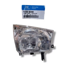 Farol do Hyundai HD78 3.0 16V T.DIESEL 2012/2022 - Lado Direito -921025k300